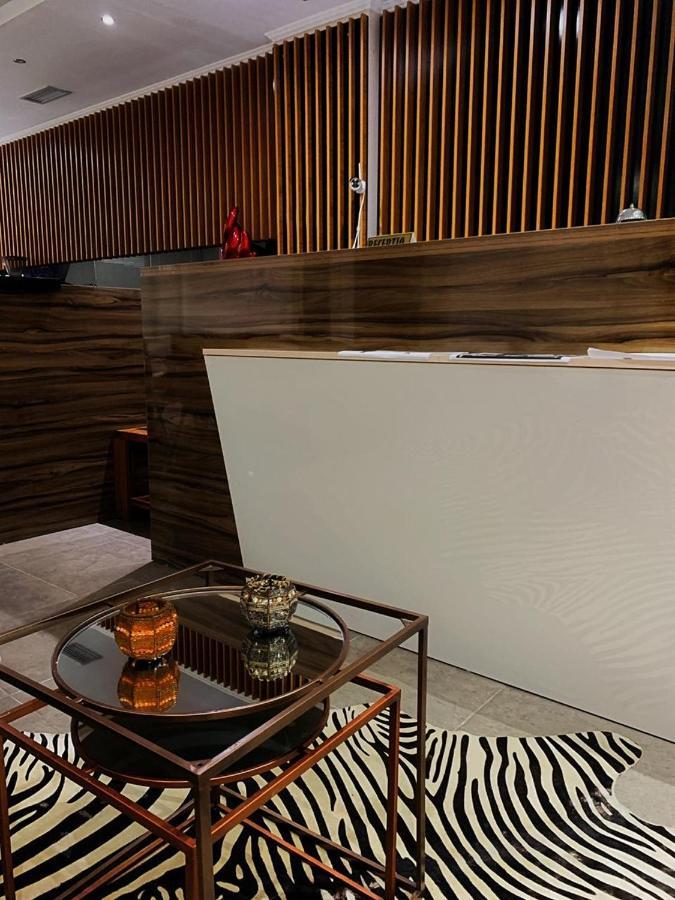 Hotel Relax Dhërmi エクステリア 写真