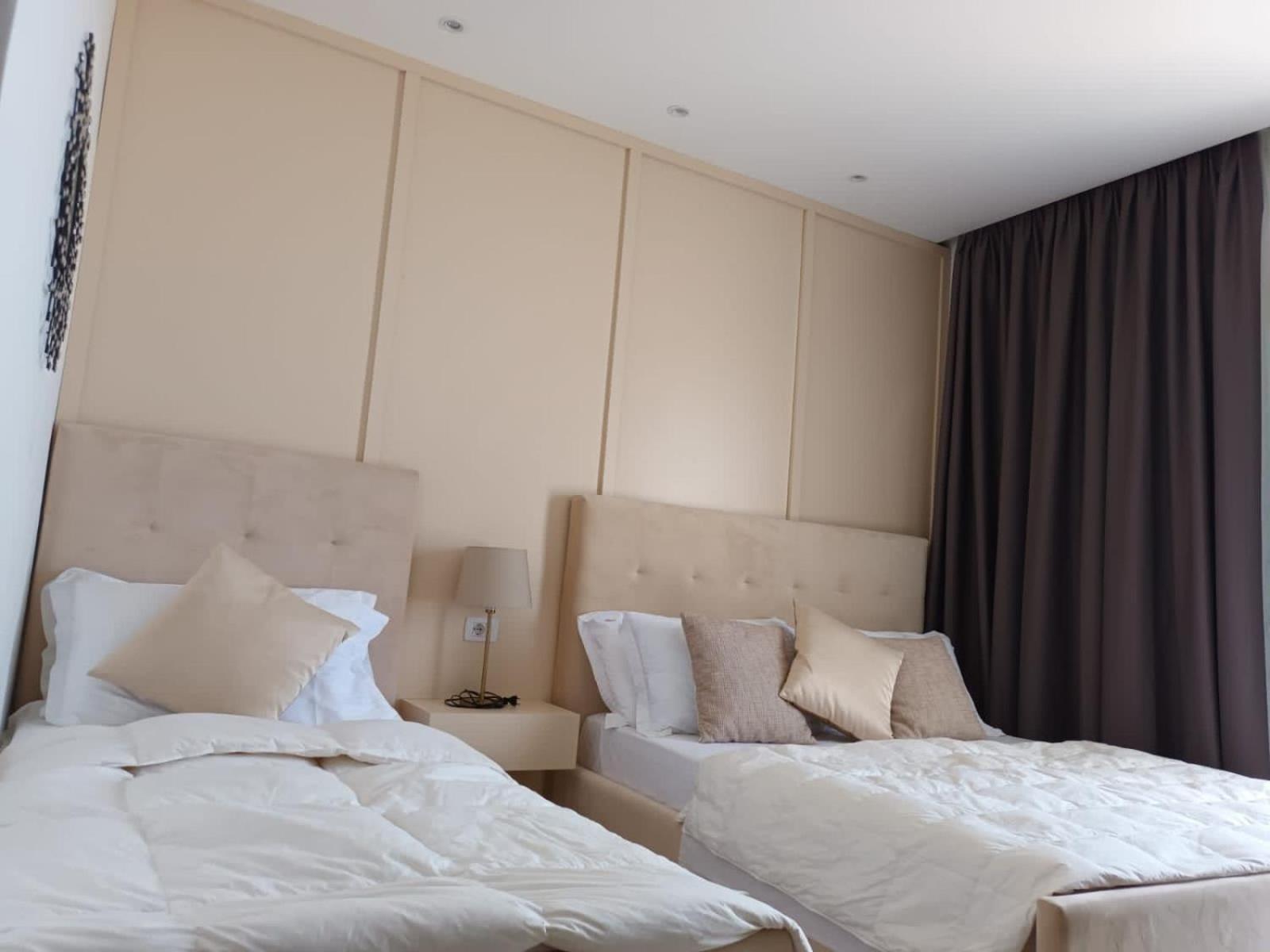 Hotel Relax Dhërmi エクステリア 写真