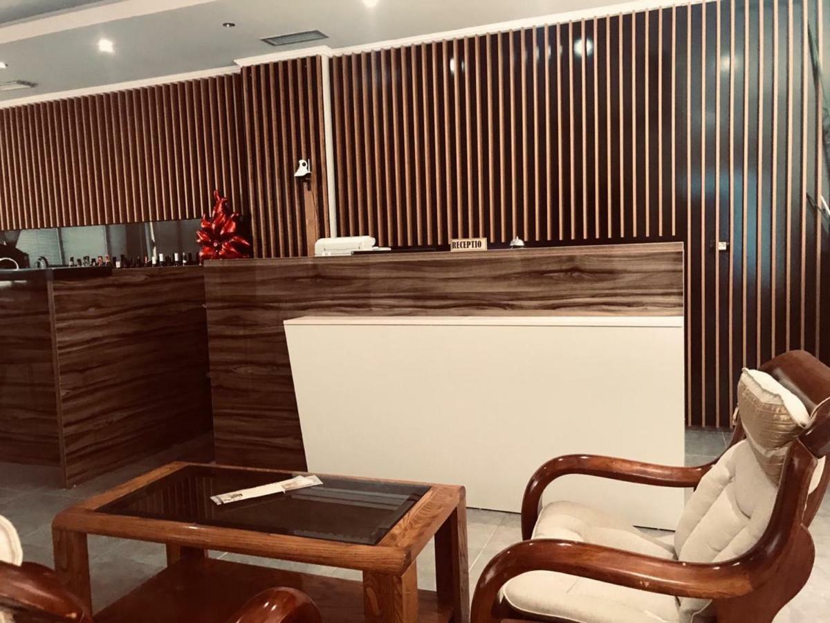 Hotel Relax Dhërmi エクステリア 写真